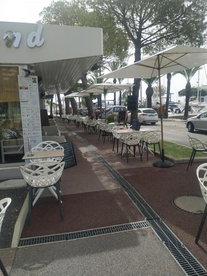 Studio Rez De Jardin Marina Baie Des Anges Villeneuve-Loubet Exterior photo